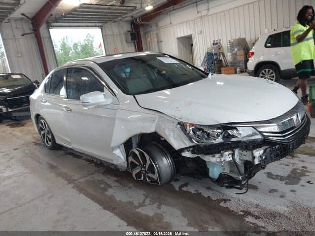 2017 HONDA ACCORD EX 1