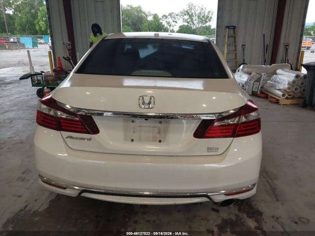 2017 HONDA ACCORD EX 17