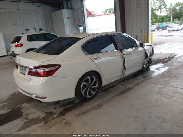 2017 HONDA ACCORD EX 4
