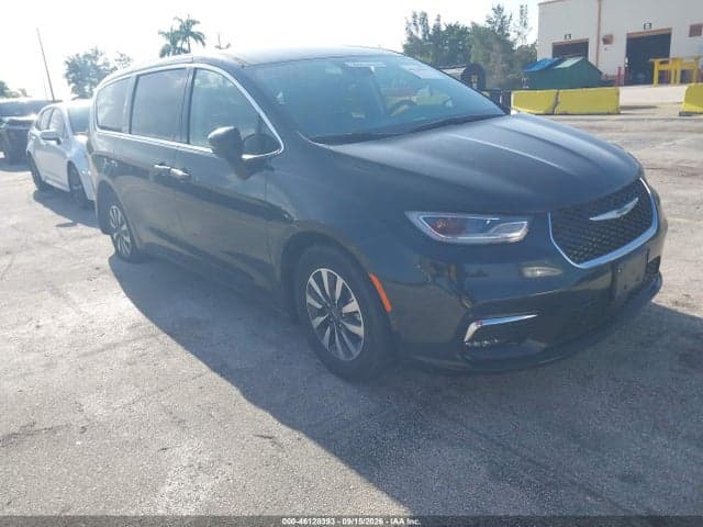 2023 CHRYSLER PACIFICA HYBRID TOURING L