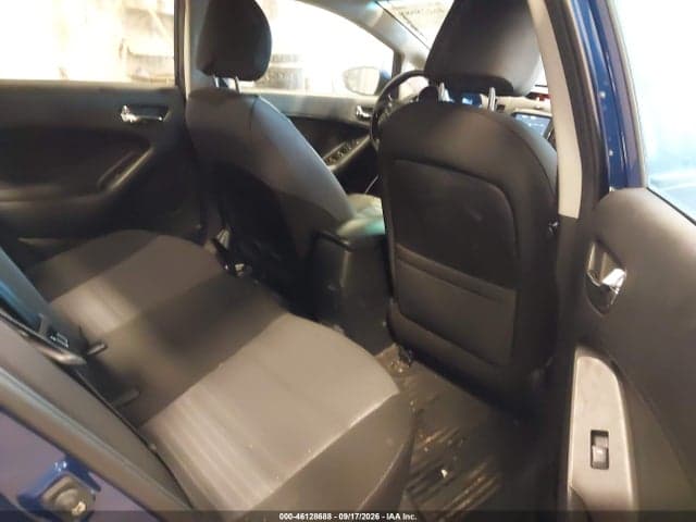 2017 KIA FORTE S 8