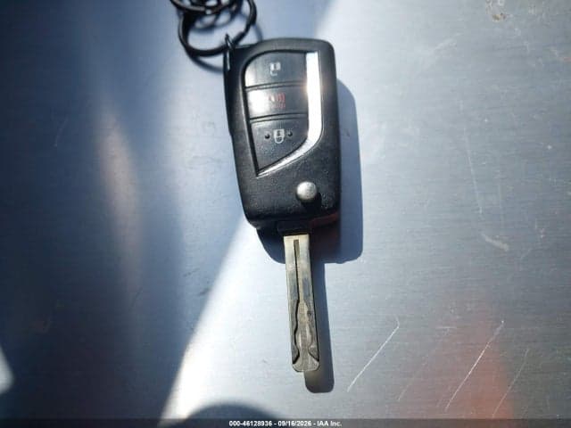 2021 TOYOTA RAV4 LE 11