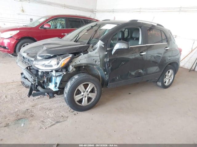 2019 CHEVROLET TRAX LT 2