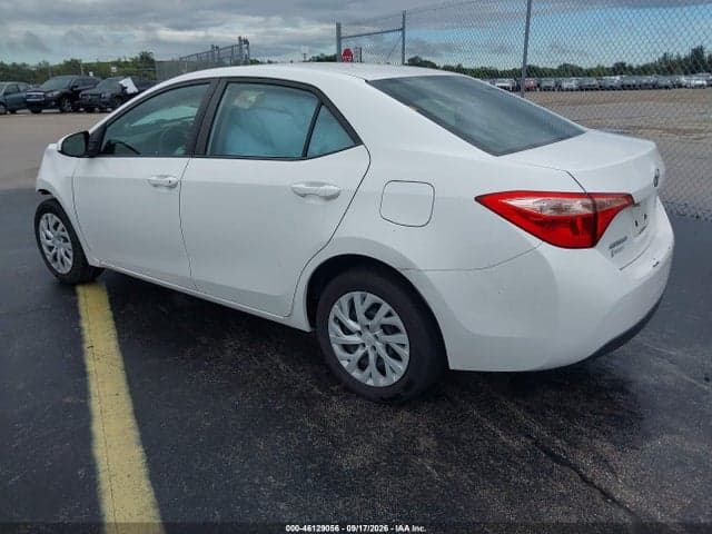 2019 TOYOTA COROLLA LE 3