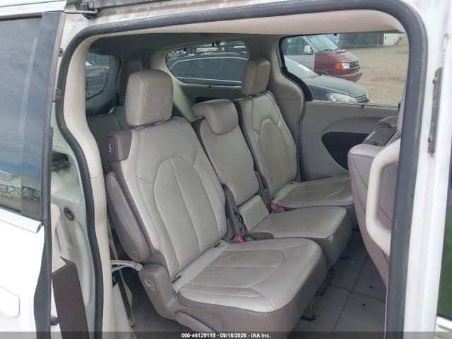 2017 CHRYSLER PACIFICA TOURING-L PLUS 8