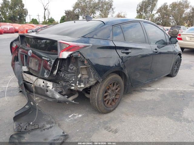 2017 TOYOTA PRIUS TWO 4