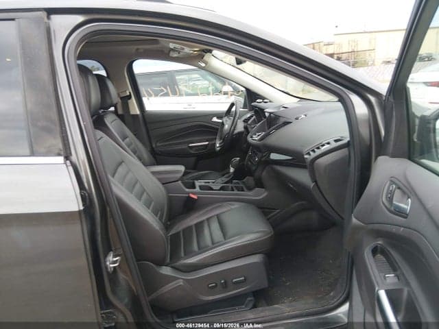 2017 FORD ESCAPE TITANIUM 5