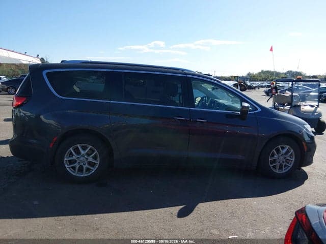 2021 CHRYSLER PACIFICA TOURING L 13