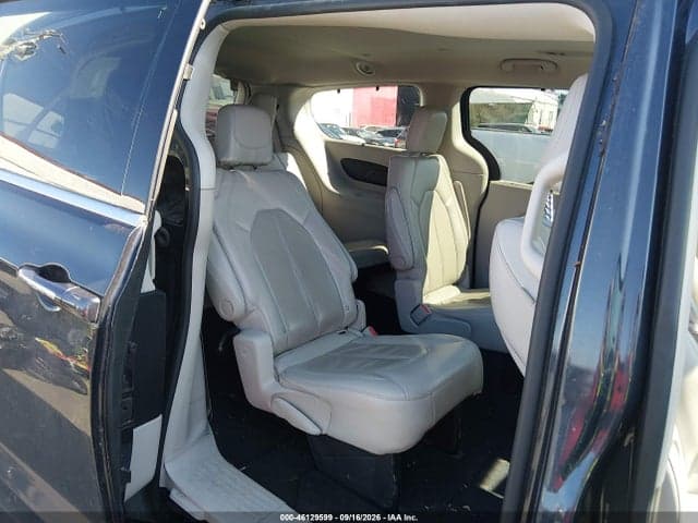 2021 CHRYSLER PACIFICA TOURING L 8
