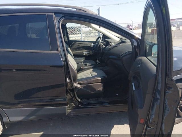 2017 FORD ESCAPE SE 5