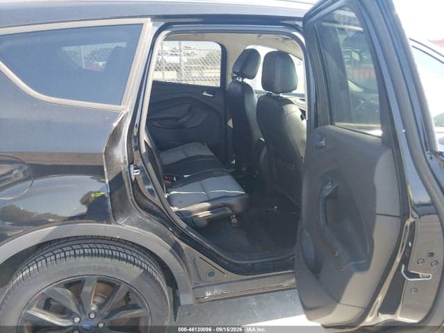 2017 FORD ESCAPE SE 8