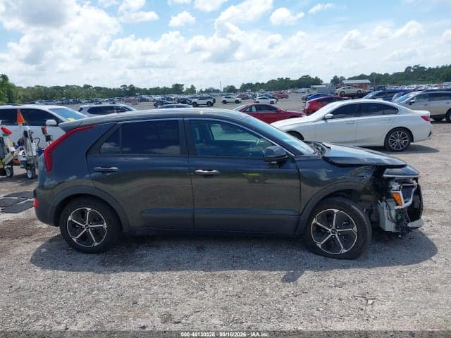 2023 KIA NIRO LX 13