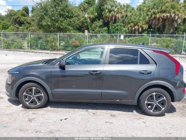2023 KIA NIRO LX 14