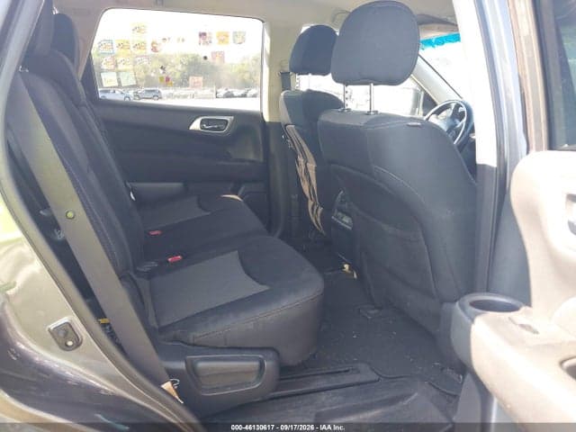 2017 NISSAN PATHFINDER S 8