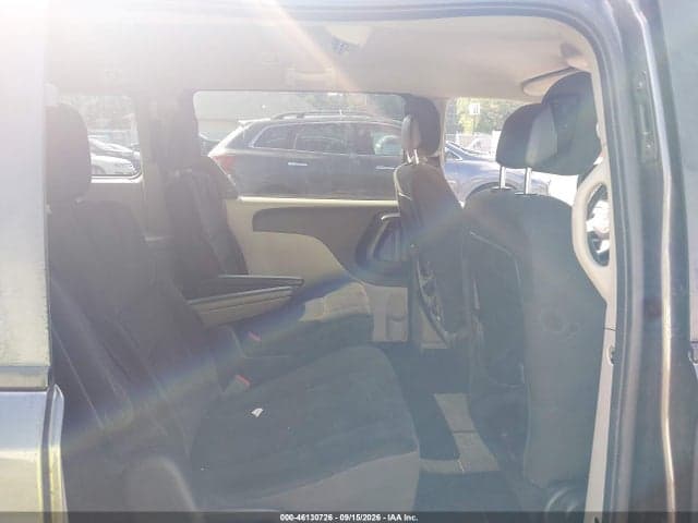2017 DODGE GRAND CARAVAN SE 8