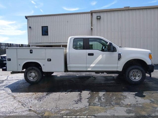 2017 FORD F-350 XL 17
