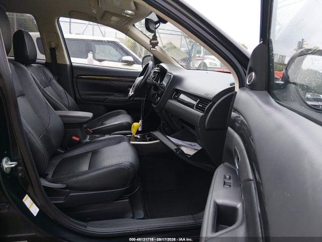 2017 MITSUBISHI OUTLANDER SEL 5