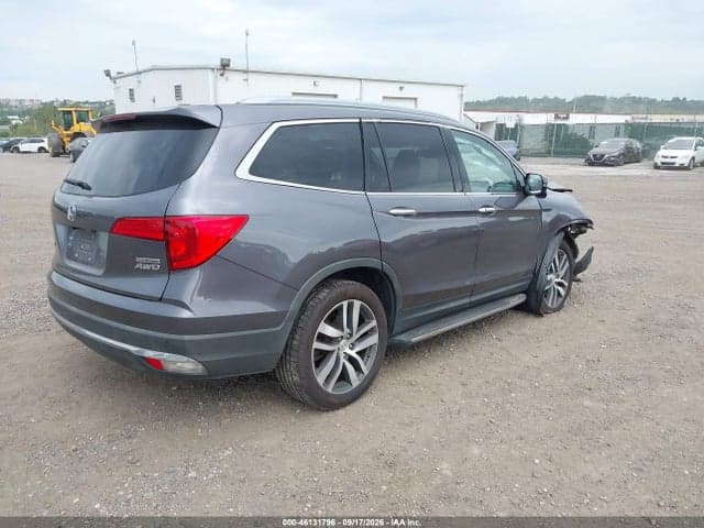 2017 HONDA PILOT TOURING 4