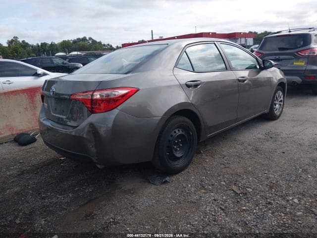 2017 TOYOTA COROLLA LE 4