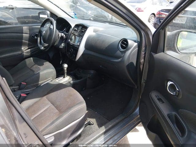 2017 NISSAN VERSA 1.6 SV 5