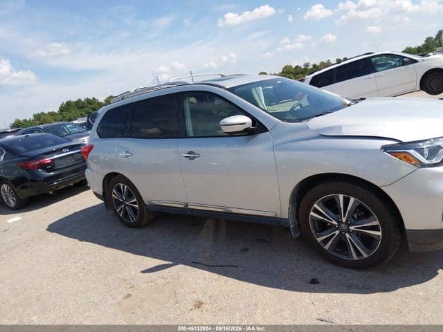 2019 NISSAN PATHFINDER PLATINUM 13