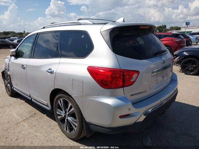 2019 NISSAN PATHFINDER PLATINUM 3