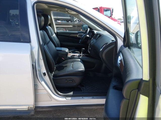 2019 NISSAN PATHFINDER PLATINUM 5