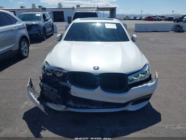 2017 BMW 750I 12