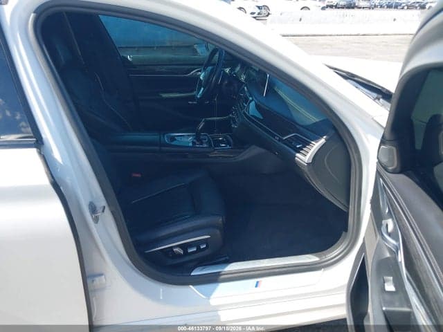 2017 BMW 750I 5