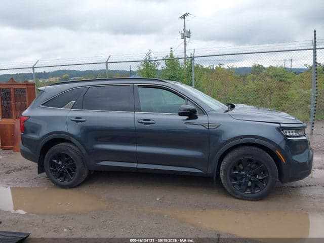 2021 KIA SORENTO S 13