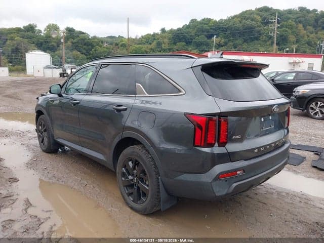 2021 KIA SORENTO S 3