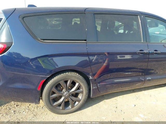 2019 CHRYSLER PACIFICA TOURING PLUS 6