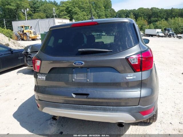 2019 FORD ESCAPE SE 16