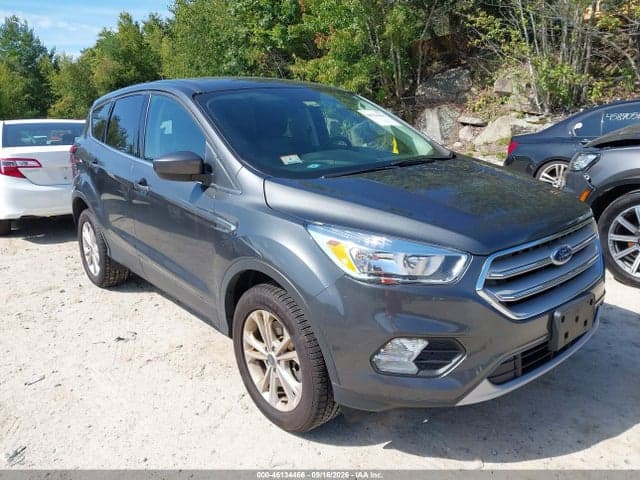 2019 FORD ESCAPE SE 17