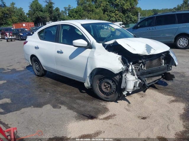 2017 NISSAN VERSA 1.6 SV 1