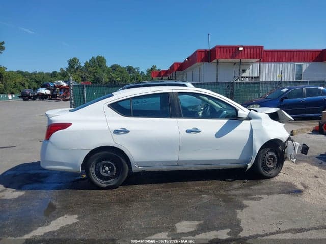 2017 NISSAN VERSA 1.6 SV 14