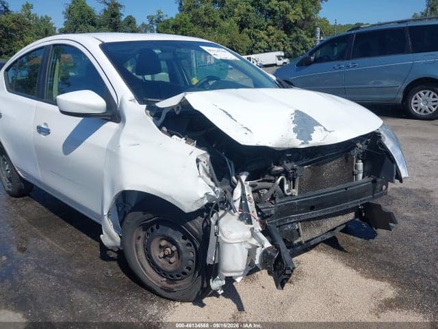 2017 NISSAN VERSA 1.6 SV 18