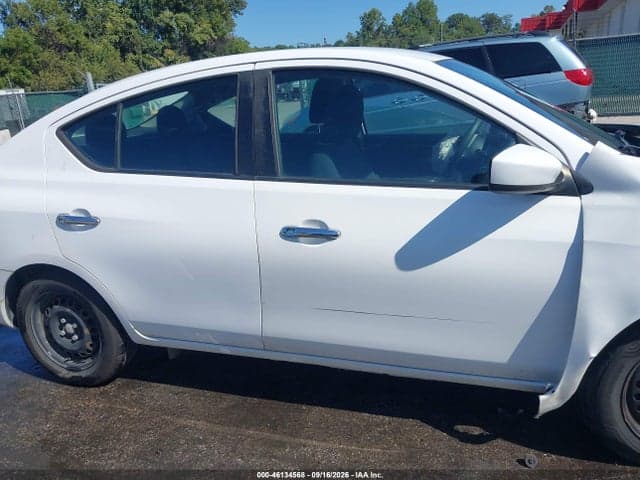 2017 NISSAN VERSA 1.6 SV 19