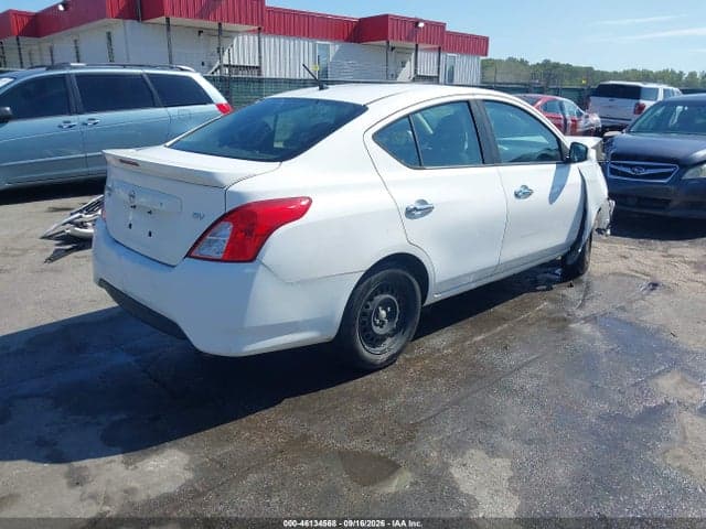 2017 NISSAN VERSA 1.6 SV 4