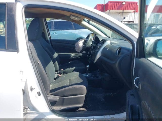 2017 NISSAN VERSA 1.6 SV 5