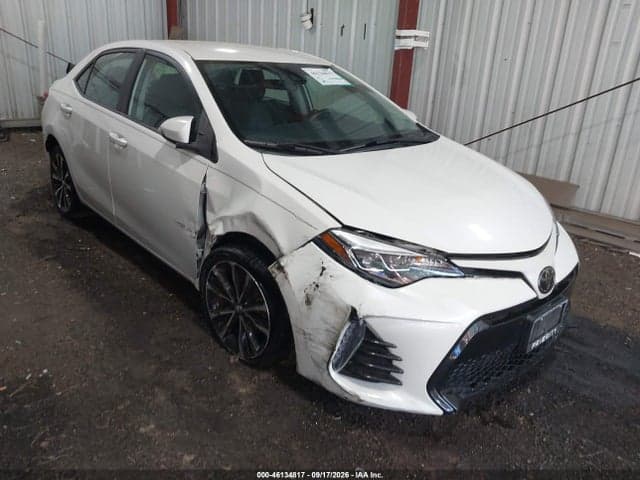 2017 TOYOTA COROLLA SE 1