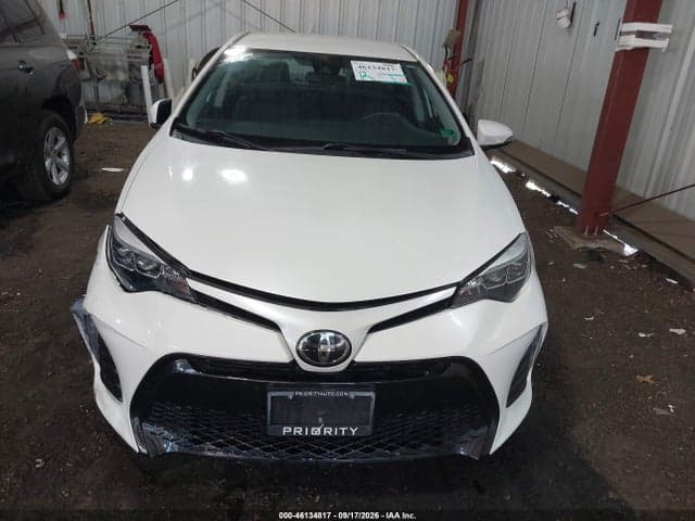2017 TOYOTA COROLLA SE 12
