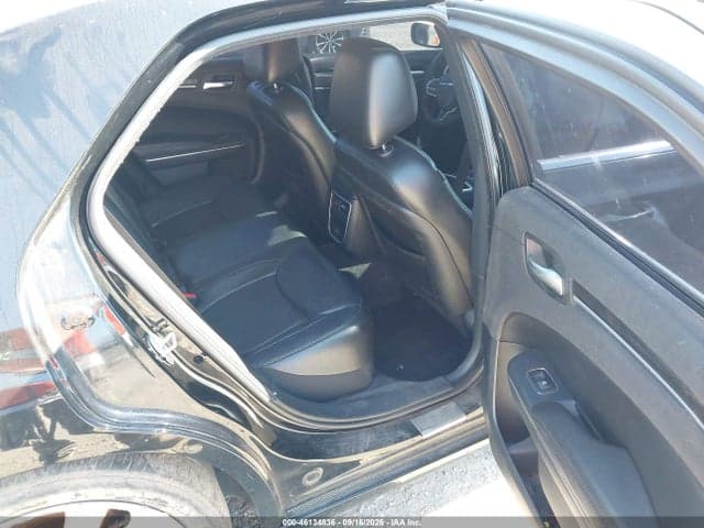 2017 CHRYSLER 300 LIMITED 8