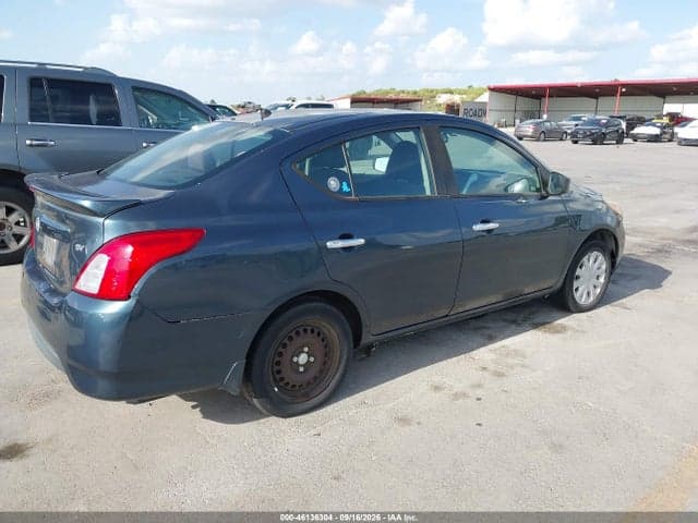 2017 NISSAN VERSA 1.6 SV 4