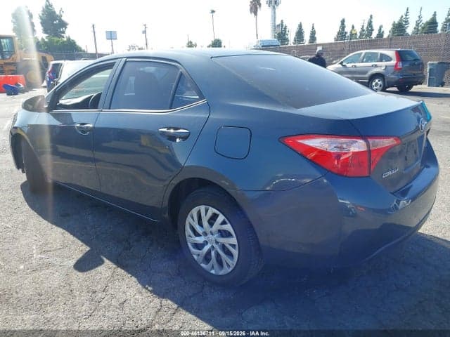 2017 TOYOTA COROLLA LE 3