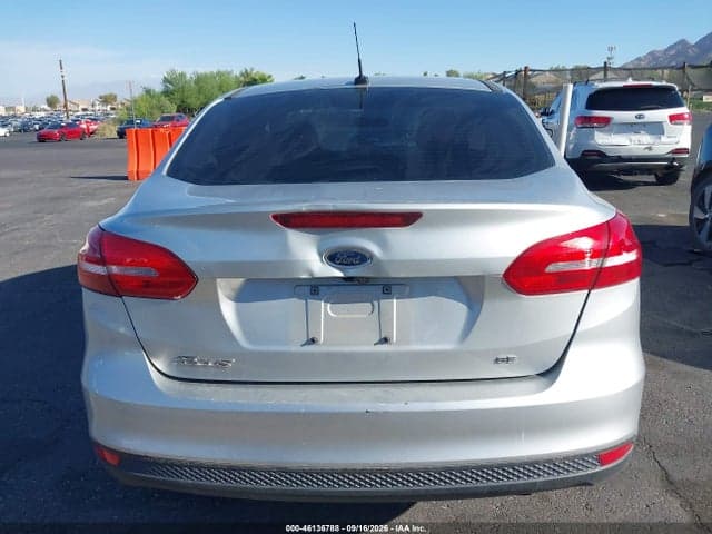 2017 FORD FOCUS SE 6