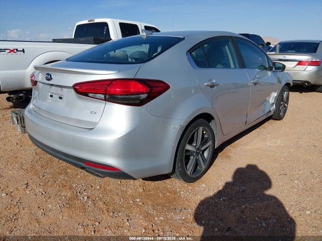 2017 KIA FORTE EX 4