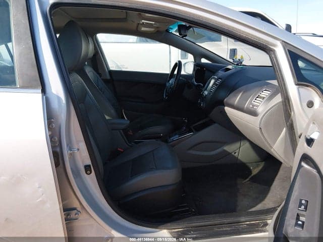 2017 KIA FORTE EX 5