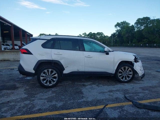 2019 TOYOTA RAV4 XLE PREMIUM 13