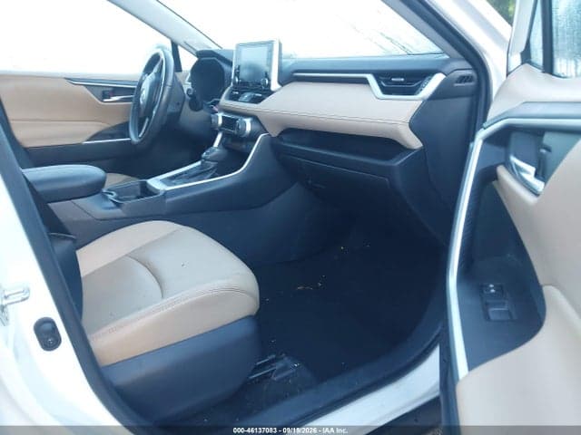 2019 TOYOTA RAV4 XLE PREMIUM 5
